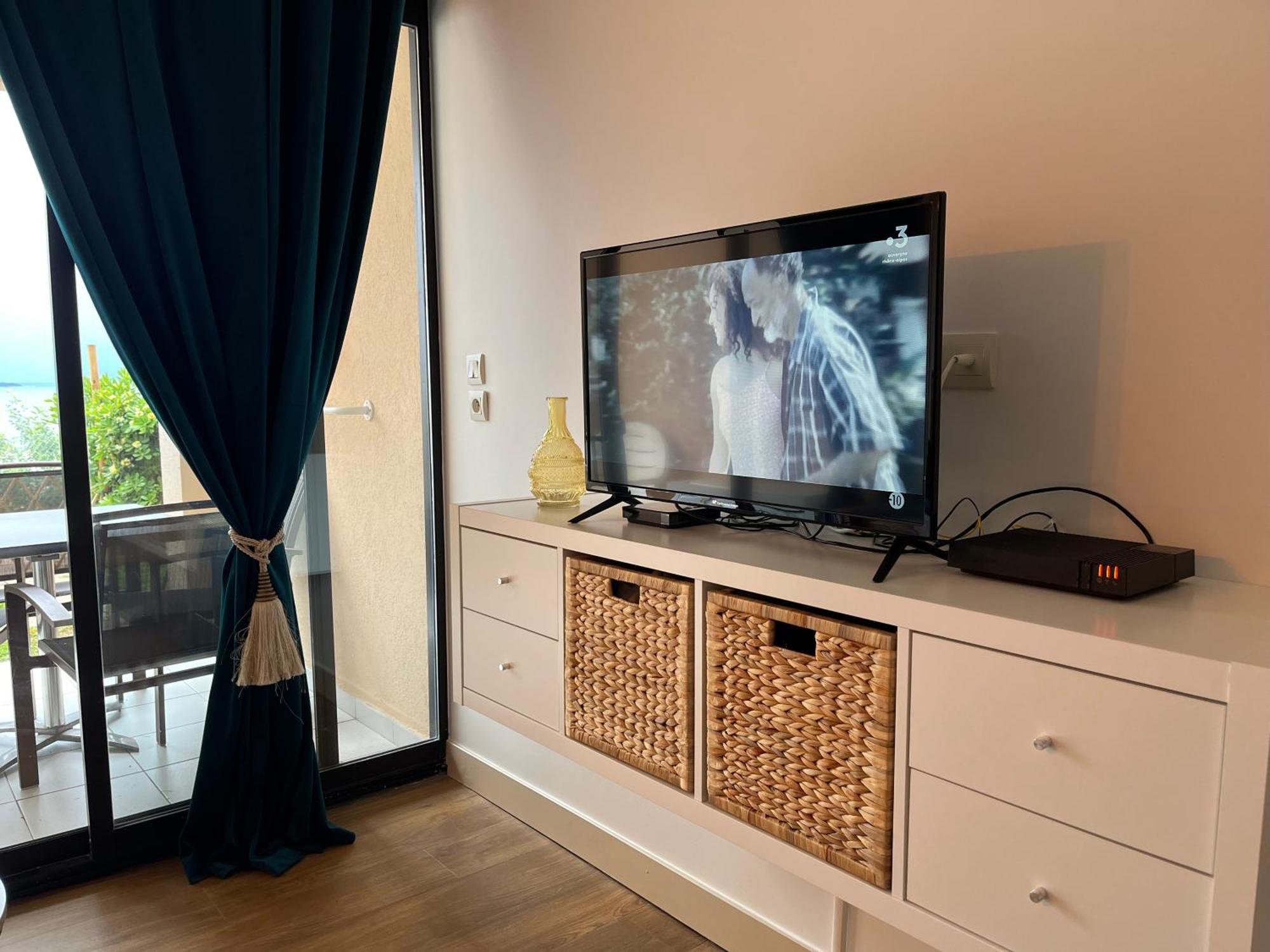 Superbe Appartement Une Chambre Vue Mer Piscine Tennis Cannes Exterior photo